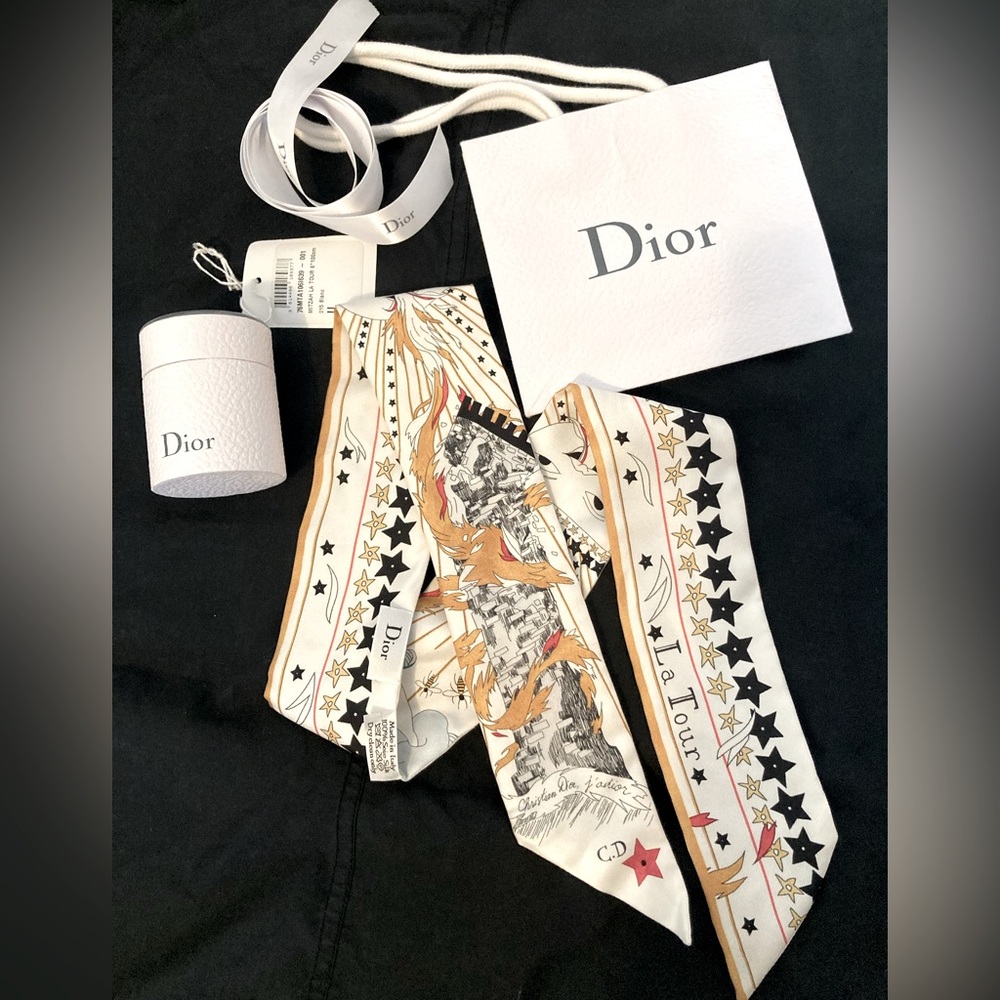 Dior The Mitzah scarf